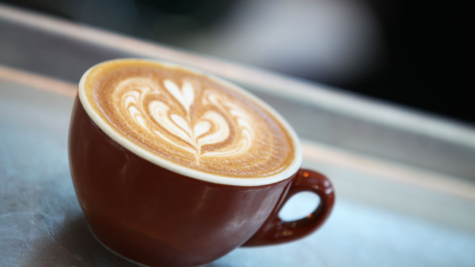 تفاوت قهوه لاته با قهوه کلاسیک: کدام را انتخاب کنیم؟