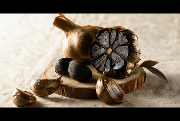 نحوه مصرف سیر سیاه 